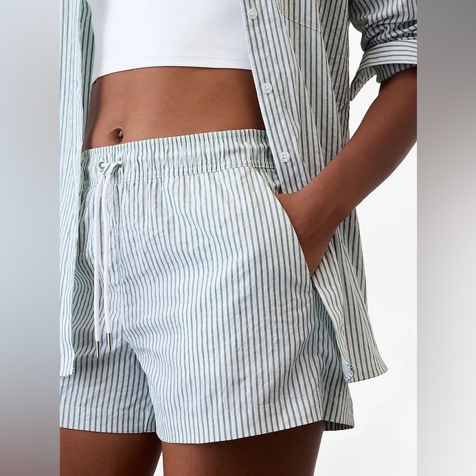 Athleta Green & White Striped Poplin Shorts Xl